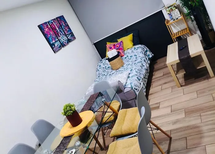 Cozy 2 Bedrooms 18 Min Away From The Airport Apartamento
